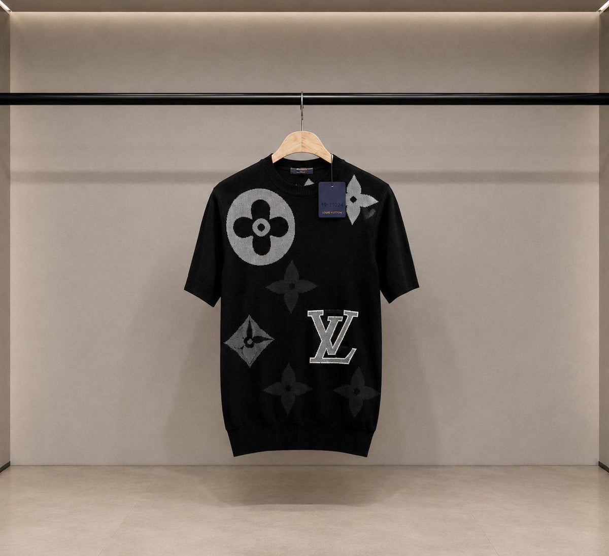 LV❣️
SUPER MASTER QUALITY ✨
SIZE :S M L XL XXL
350 dhs🇦🇪🇦🇪
Zain327
♥️♥️♥️