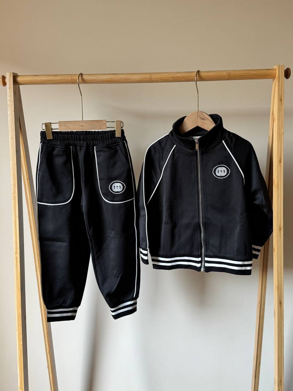 Gucci
*Super master quality 😍*
*Size:2/12years old*
300 dhs🪙🌨️
Zain261
♥️♥️♥️