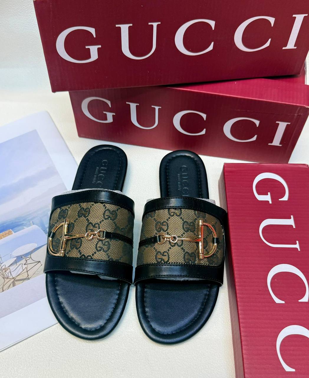 Gucci
Size 36to41
70 dhs🪙💚
Zain236
♥️♥️♥️
