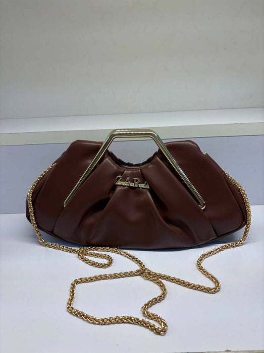 New arrived
Chloe
85 dhs🇦🇪🇦🇪
Size 25cm
Zain161
♥️♥️♥️