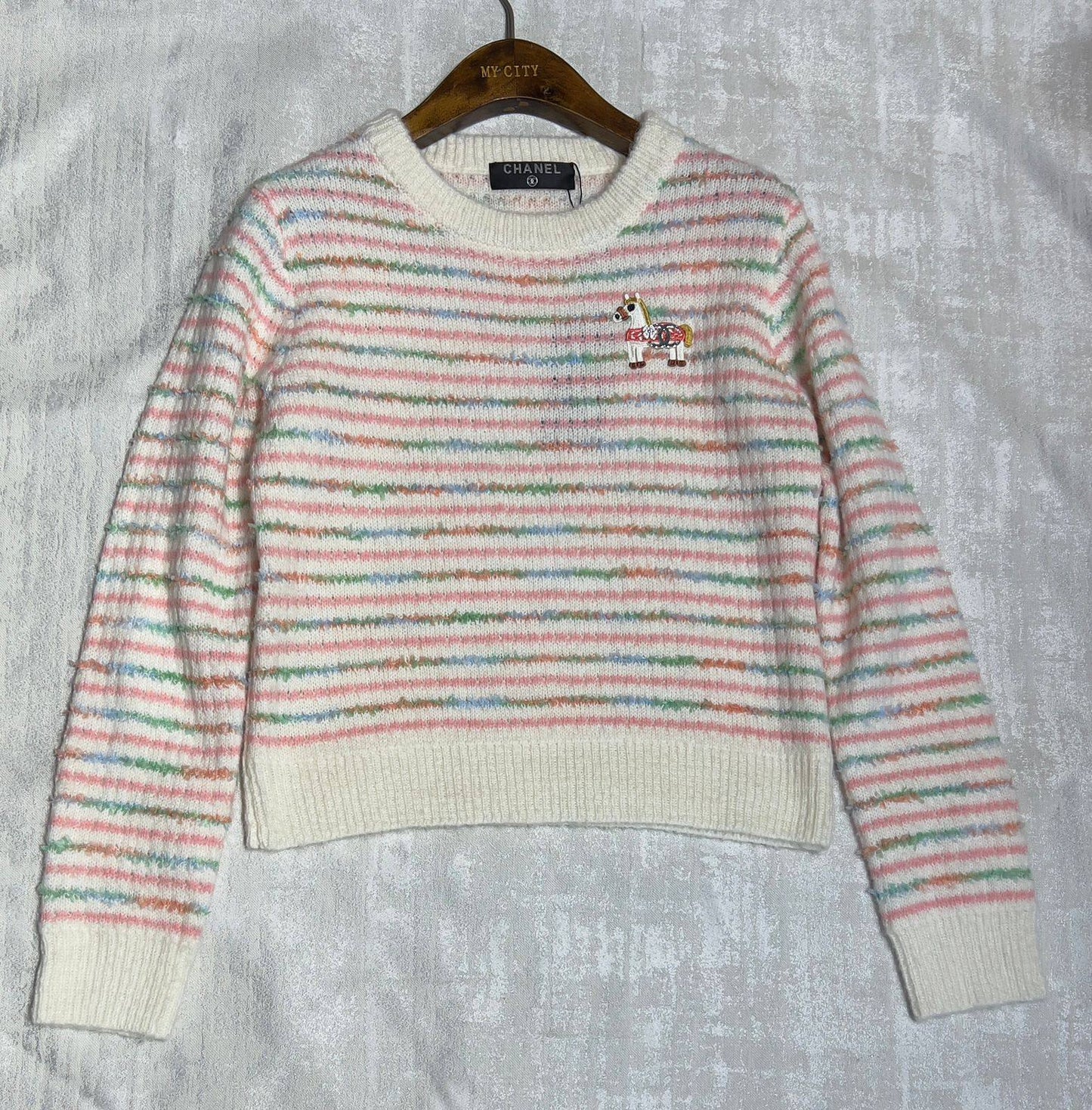 CHANEL
Women’s Sweater
Master Quality
SML
350 dhs❣️
Zain276
♥️♥️♥️