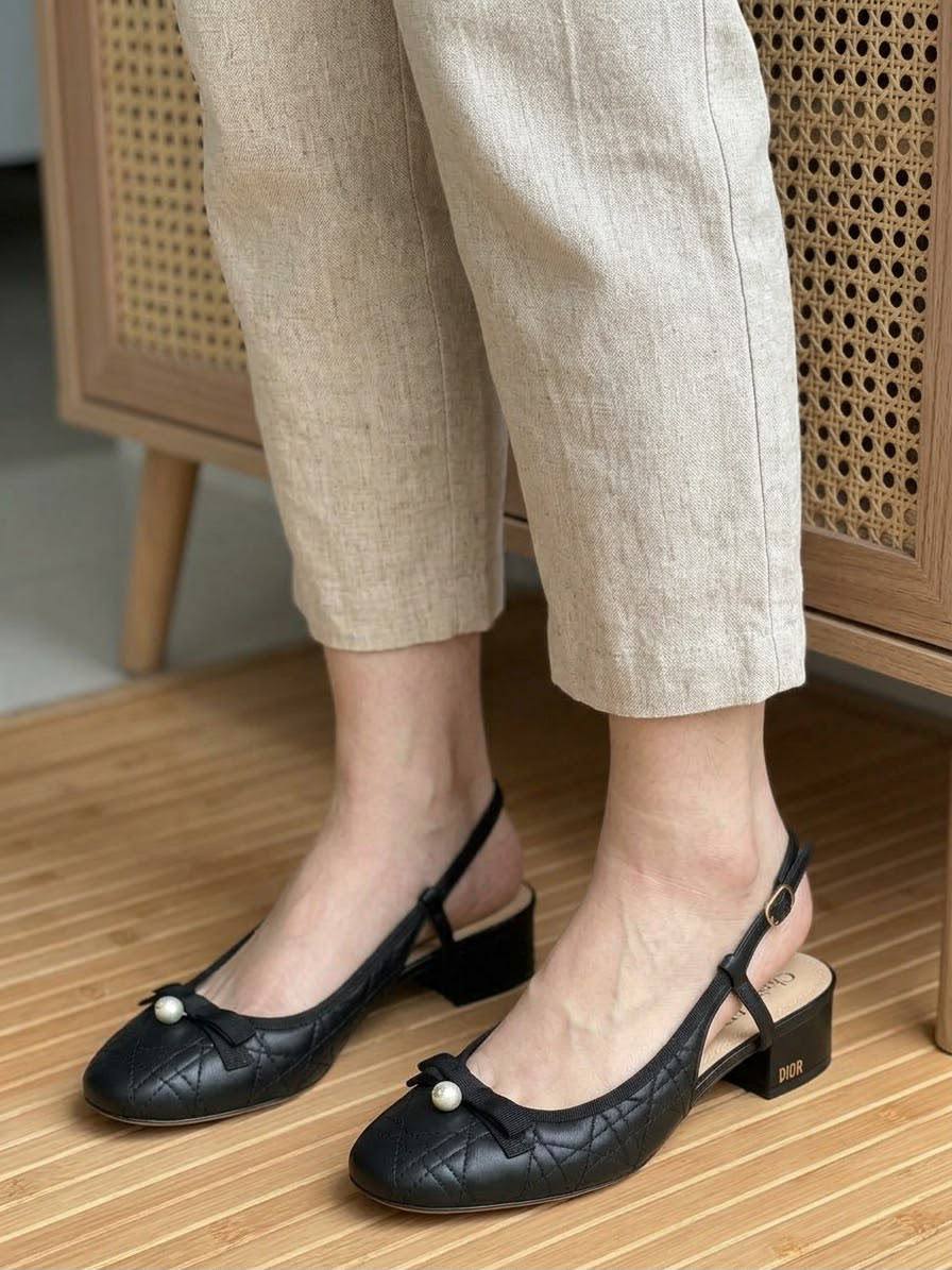 Dior
𝗦𝗶𝘇𝗲 𝟯𝟲 𝘁𝗼𝗼 𝟰𝟮
500 dhs🇦🇪🇦🇪
Zain303
♥️♥️♥️