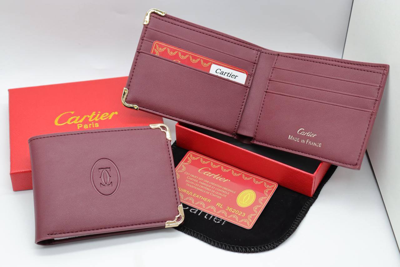Cartier Wallet
65 dhs✅
With Box
Zain33
♥️♥️♥️