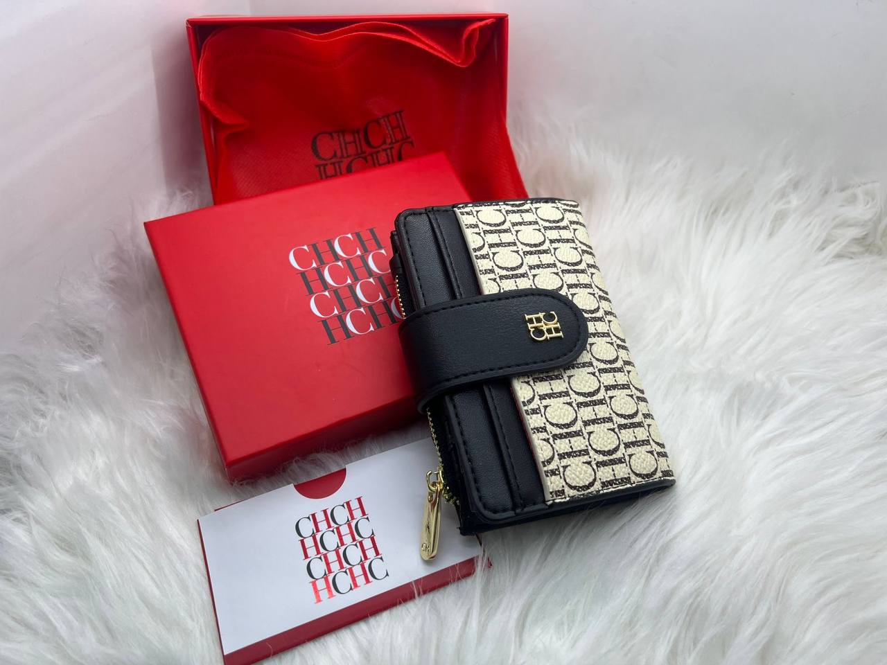 Wallets
60 dhs✅
Zain182
♥️♥️♥️