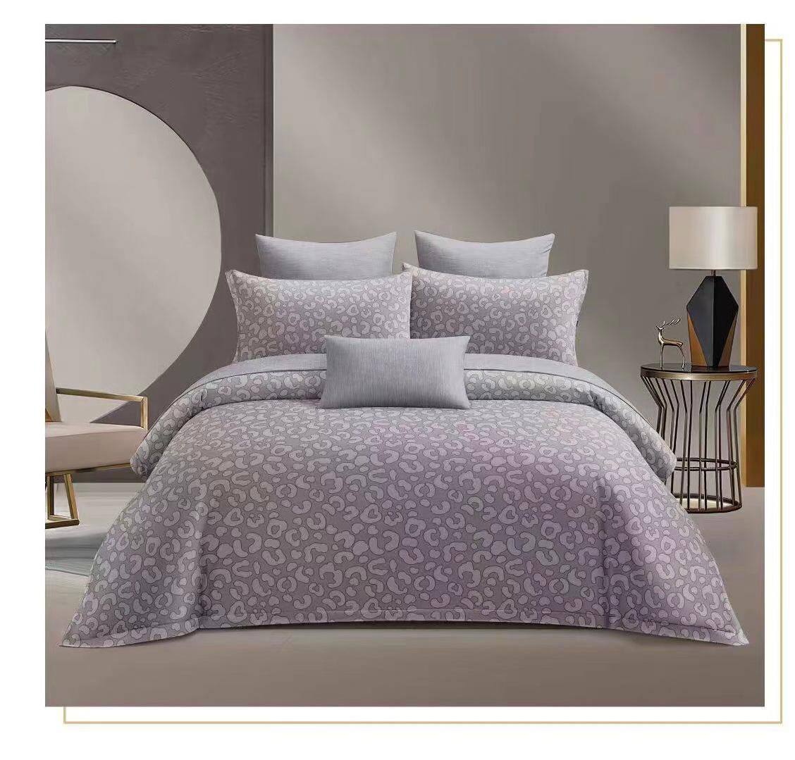 New collection 🌹🌹🌹
Give you best life 💥💥💥
Comfort set
King size comfort 6pcs set
1 comfort
1 bedsheets
4 pillowcases
6pcs set
115 dhs💓
Zain99
♥️♥️♥️