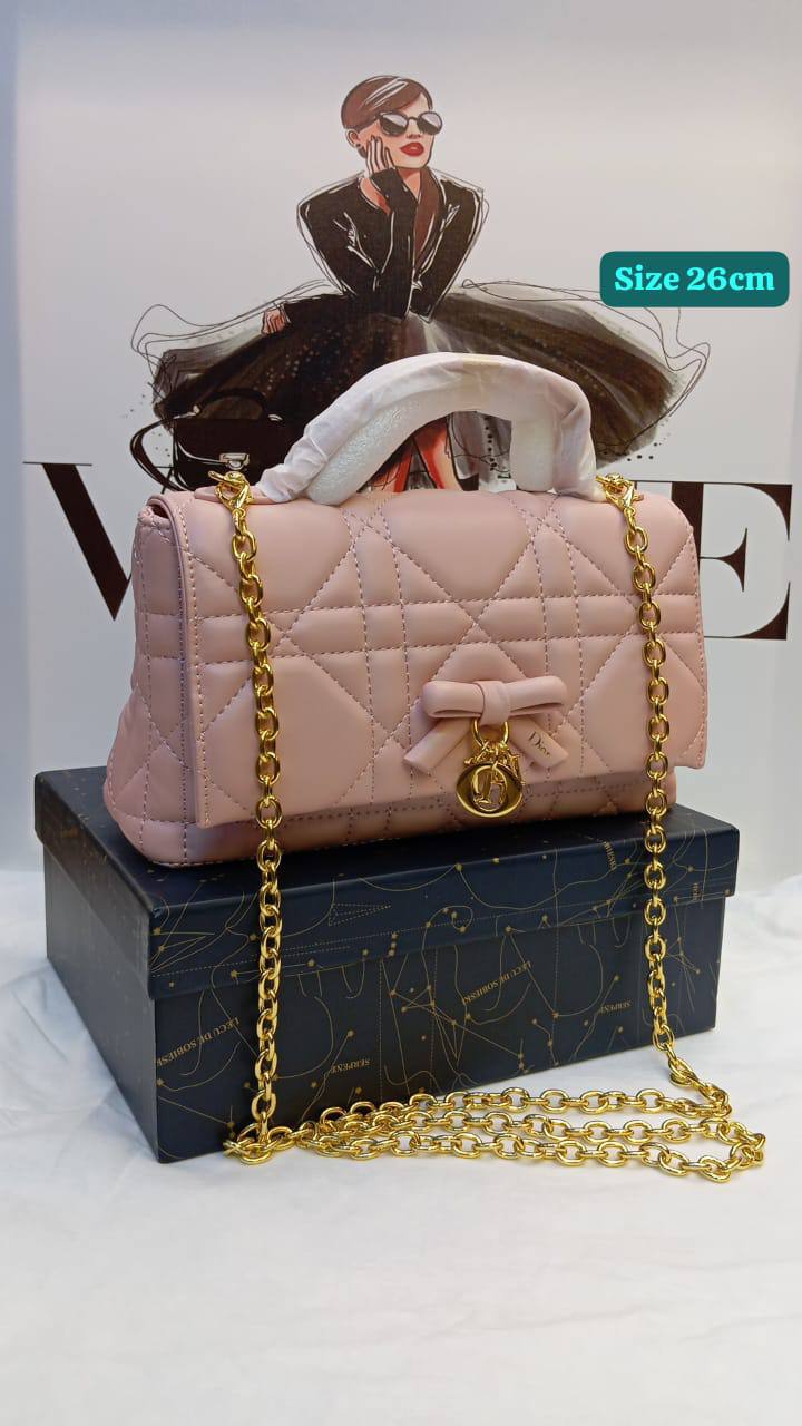 Dior
Good quality
with box
120 dhs💓
Zain186
♥️♥️♥️