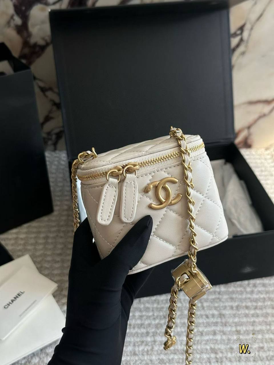Chanel
Master
230 dhs🪙💕
Zain141
♥️♥️♥️