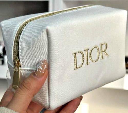 Dior
60 dhs
Zain36
♥️♥️♥️