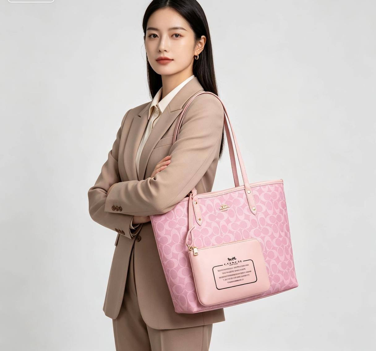 Coach
105 dhs✅
2in1
High Quality
Zain07
♥️♥️♥️