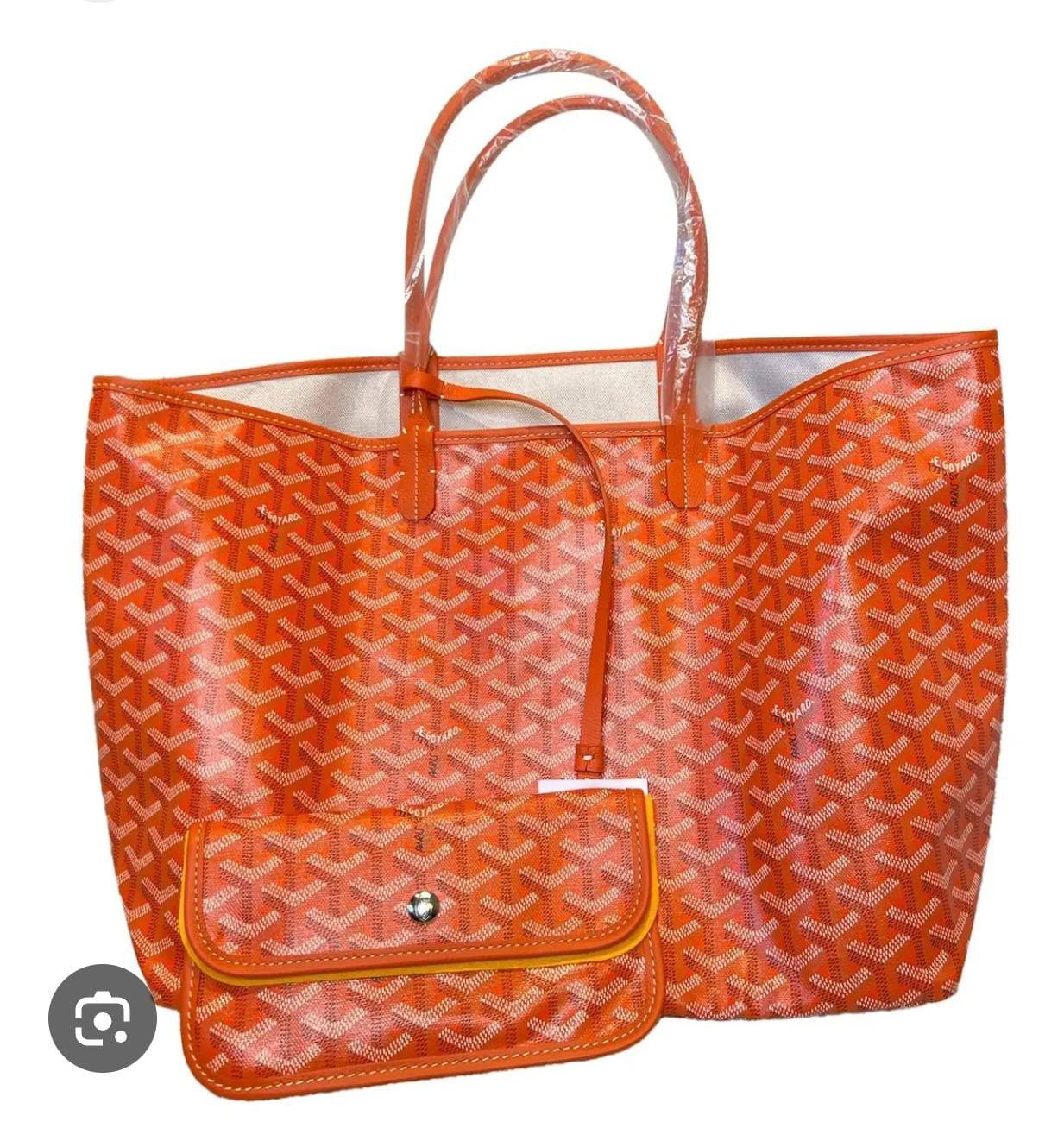 Goyard
good quality
95 dhs❣️
Zain200
♥️♥️♥️