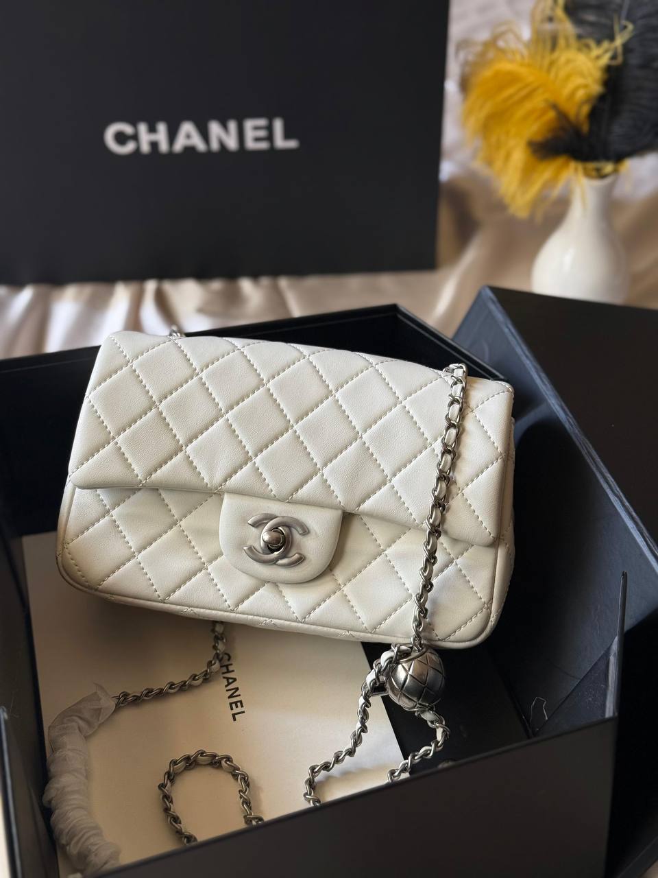 CHANEL
20cm
330 dhs✅
Top quality
With box🎁
Zain167
♥️♥️♥️