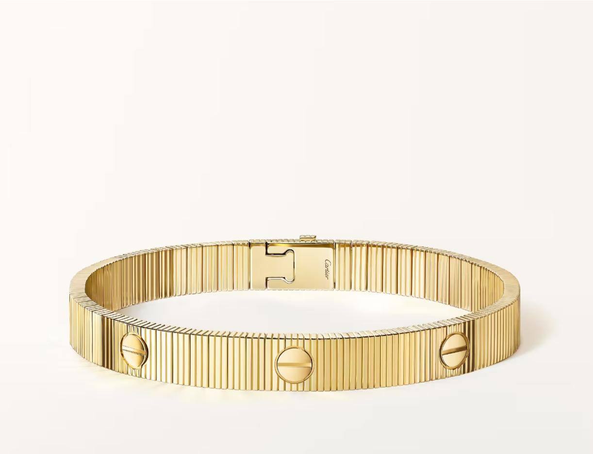 170 dhs🪙🌨️
with Box And Paper Bag
🎁🎁🎁
Silver size 17-19
Gold Size 19
Zain89
♥️♥️♥️