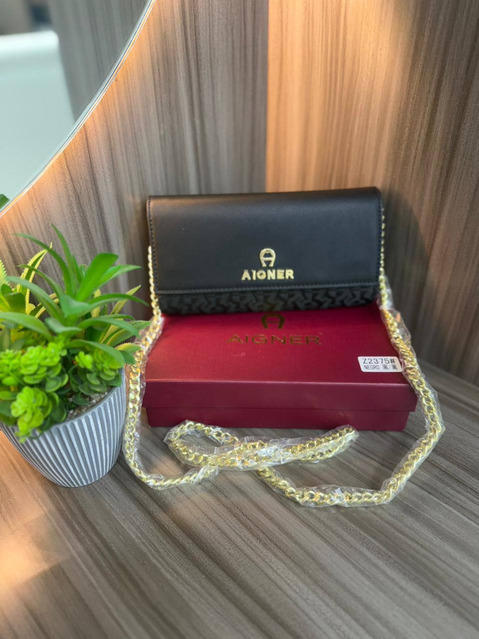 DIOR 
High Quality
NEW CAME  
WITH BOX  
🎁🎁🎁
180 dhs🪙
Zain39
♥️♥️♥️