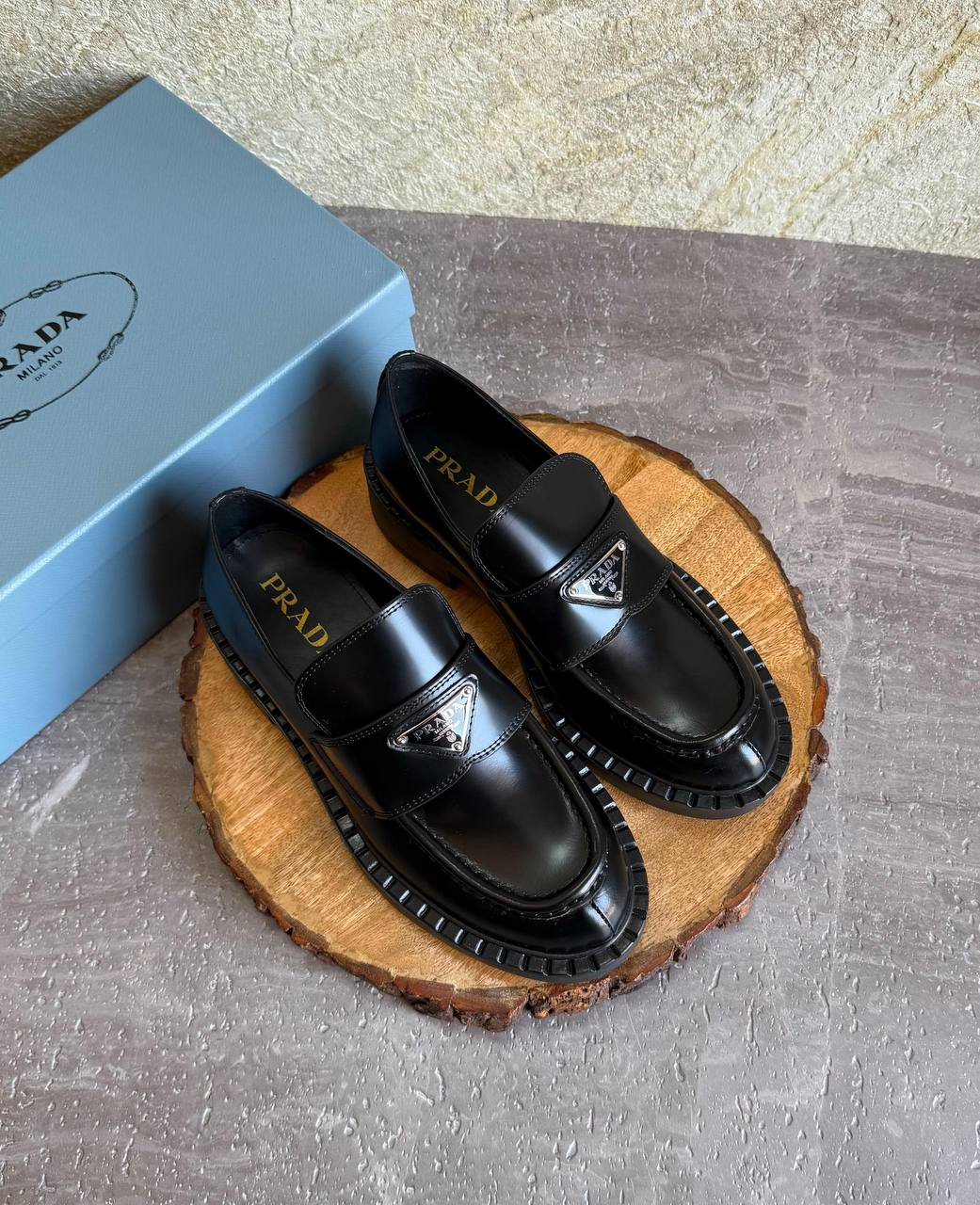 PRADA
SuperMaster Quality 💯
450 dhs💓
Size: 36-41💥
Zain171
♥️♥️♥️