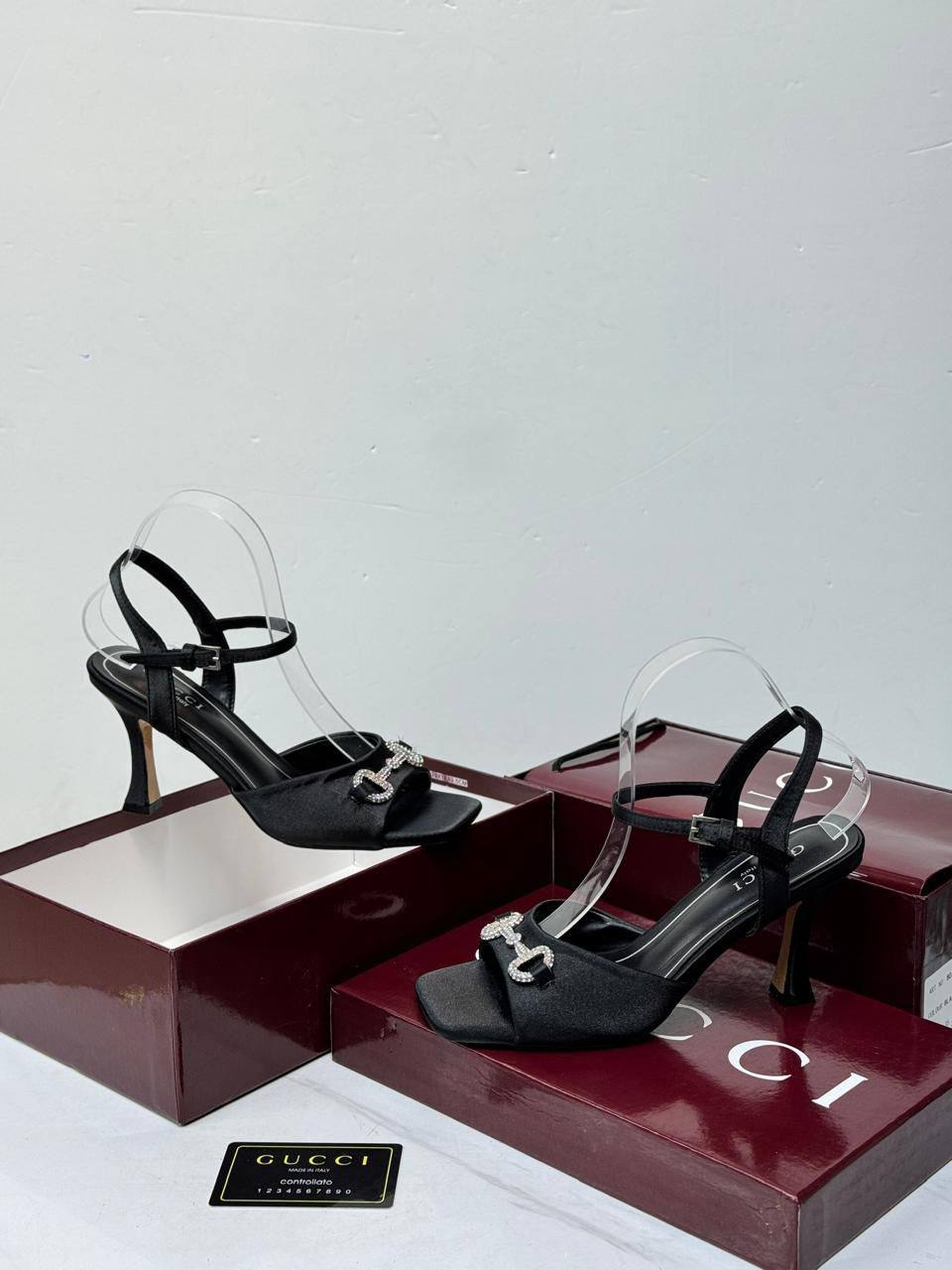 GUCCI
New arrived
size 36 to 41
110 dhs❤️
Zain21
♥️♥️♥️