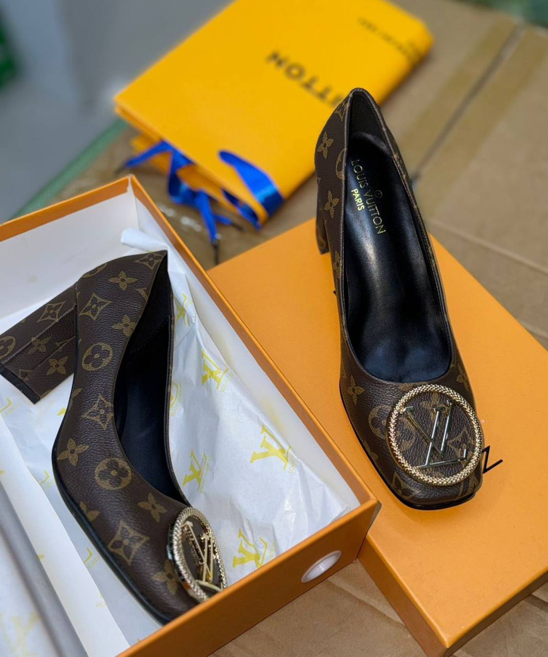 LV
Size 36 to 41
120 dhs✅
Zain175
♥️♥️♥️