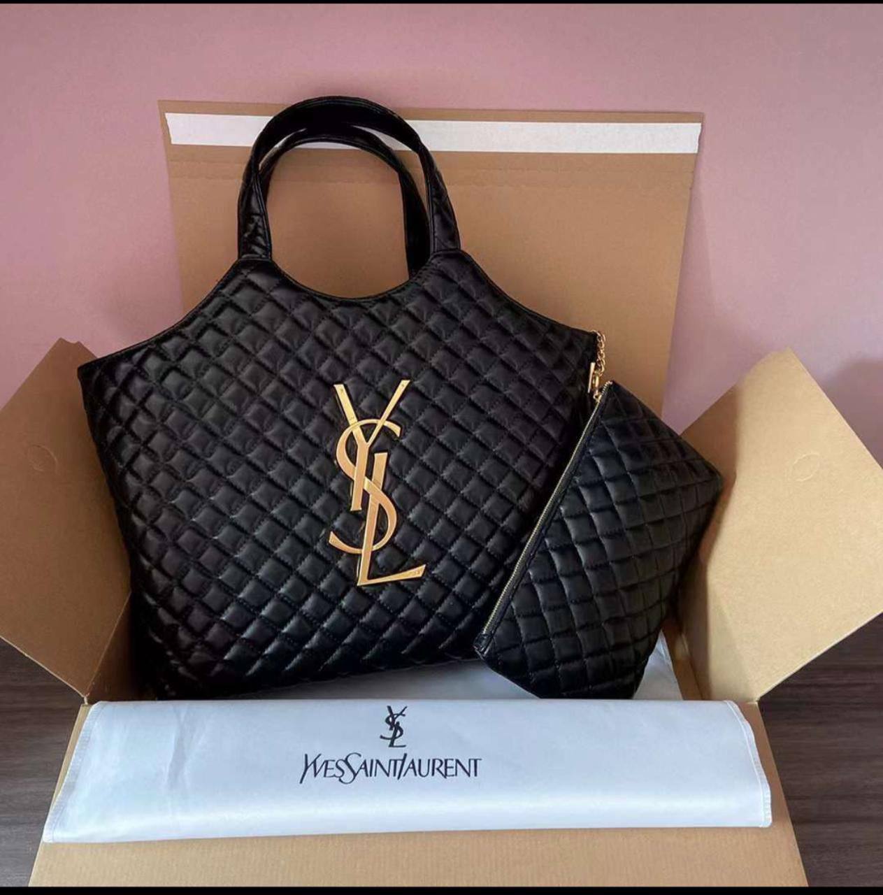 YSL
90 dhs✅
45 cm
Zain219
♥️♥️♥️