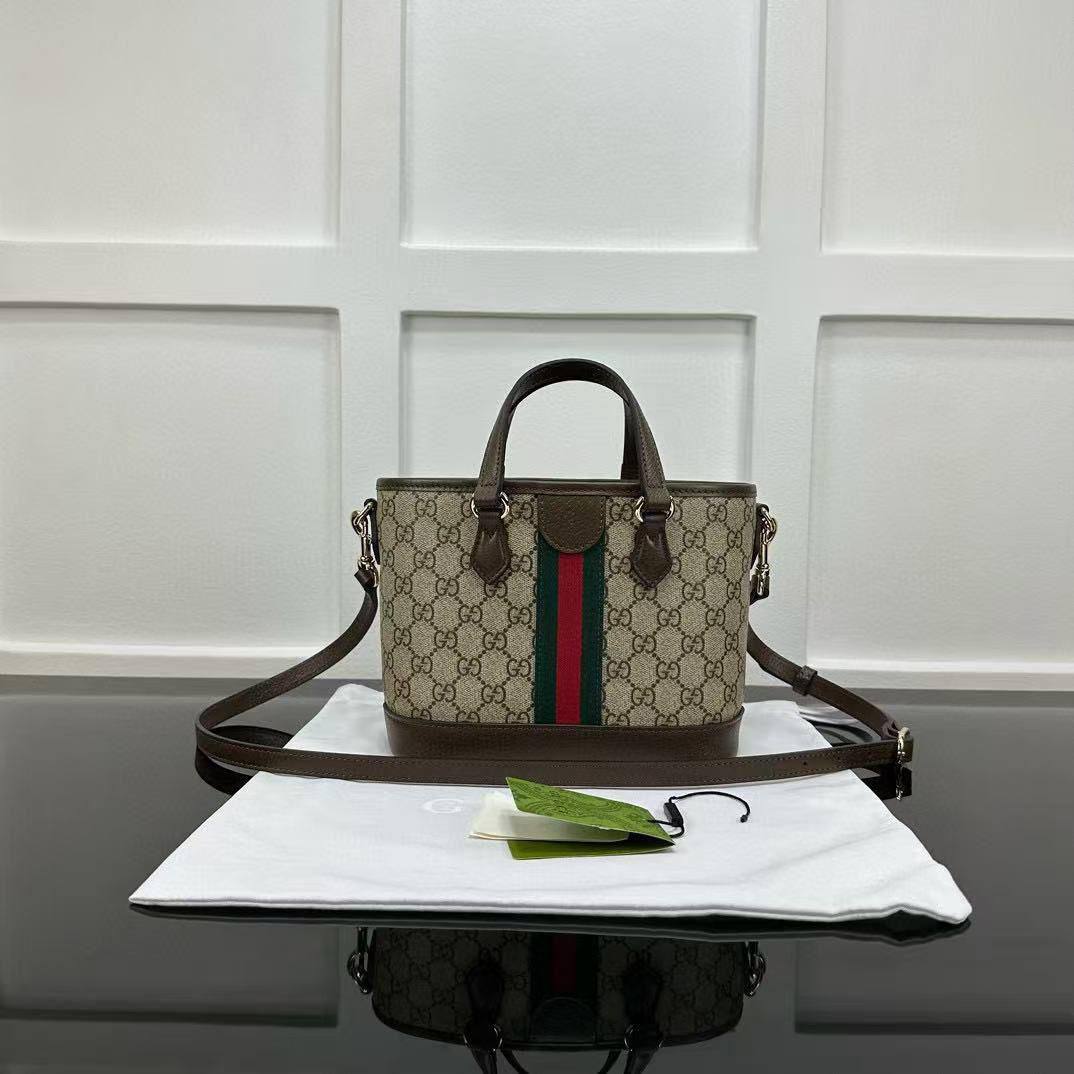 Gucci
220 dhs🪙🌨️
Zain228
♥️♥️♥️
