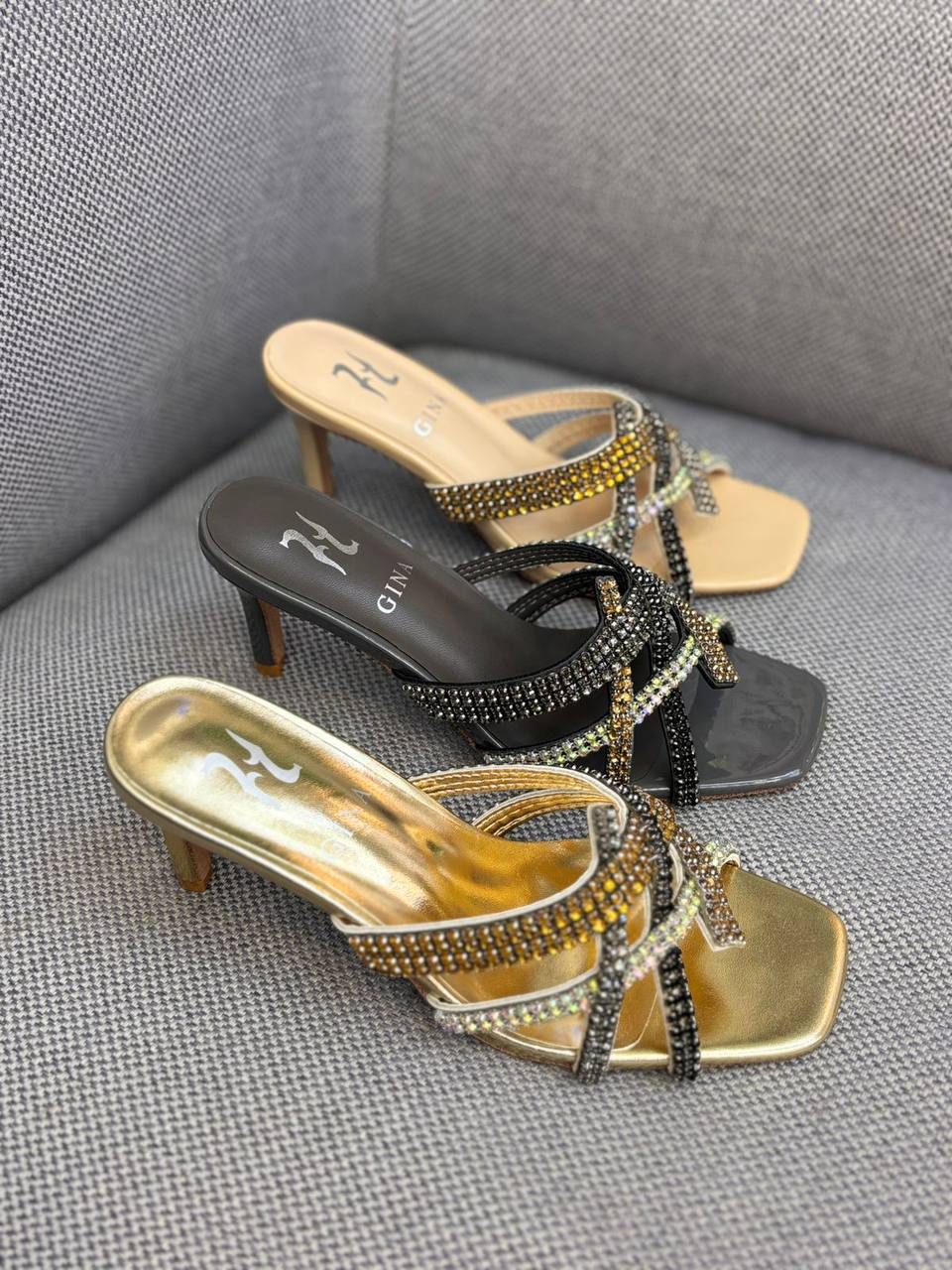Gina
110 dhs✅
Size 36-42
Zain55
♥️♥️♥️