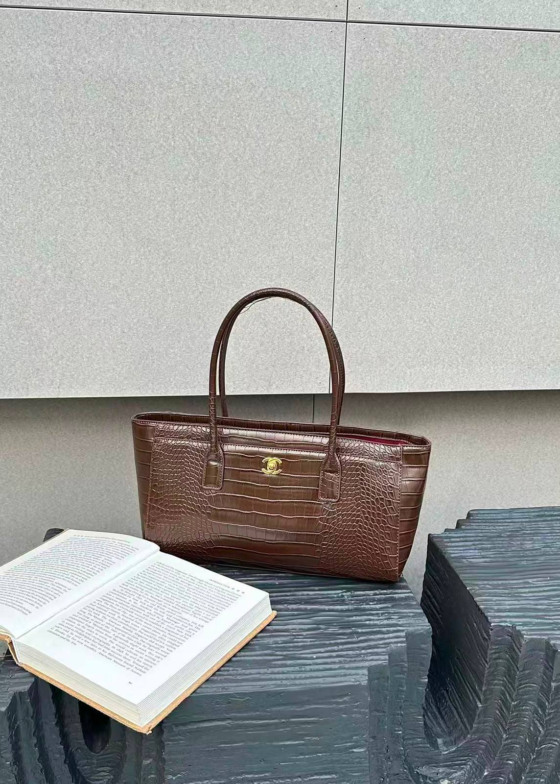Chanel
130 dhs🇦🇪🇦🇪
Zain143
♥️♥️♥️