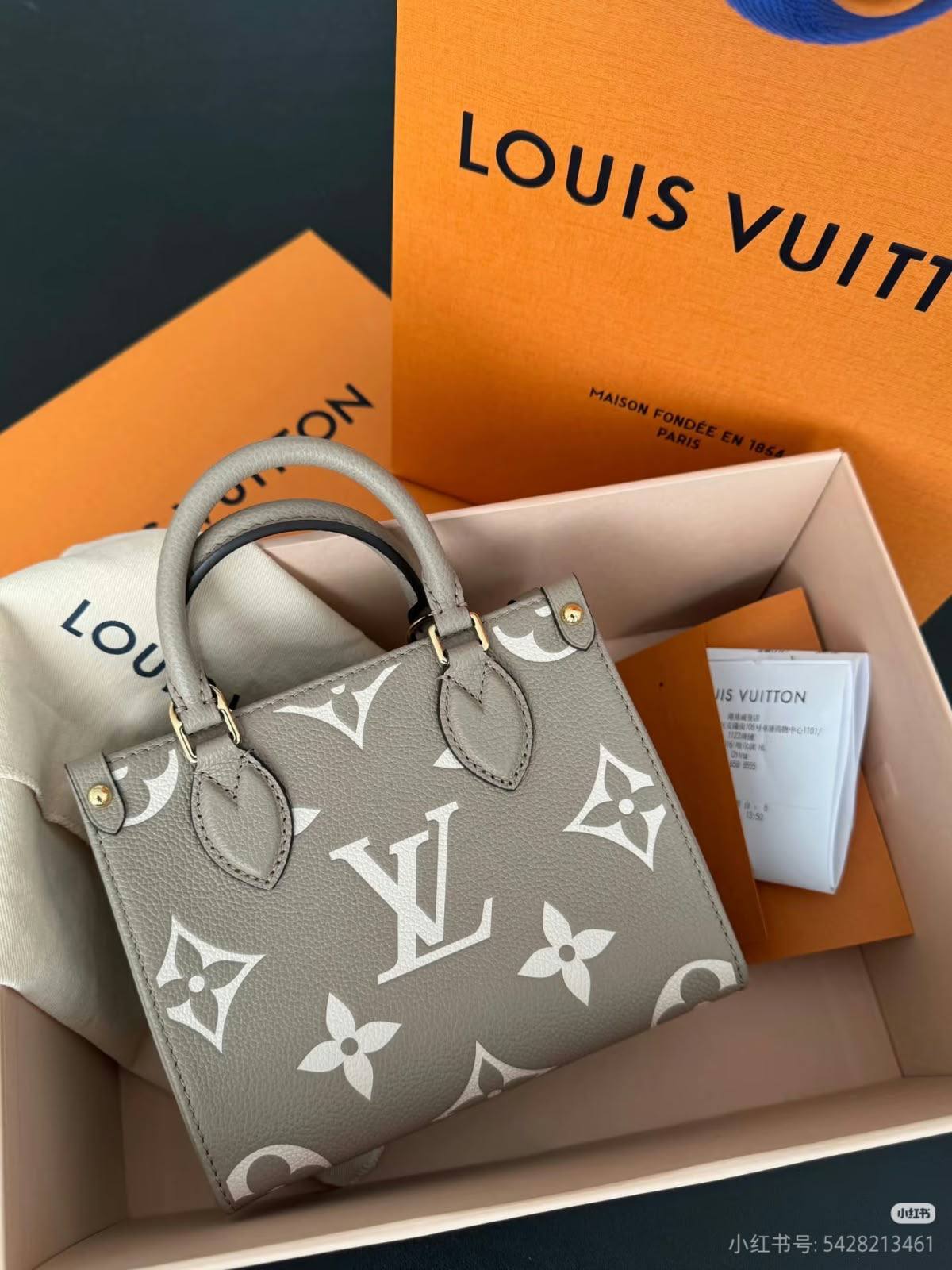 LV
25cm
270 dhs🇦🇪🇦🇪🇦🇪
Zain10
♥️♥️♥️