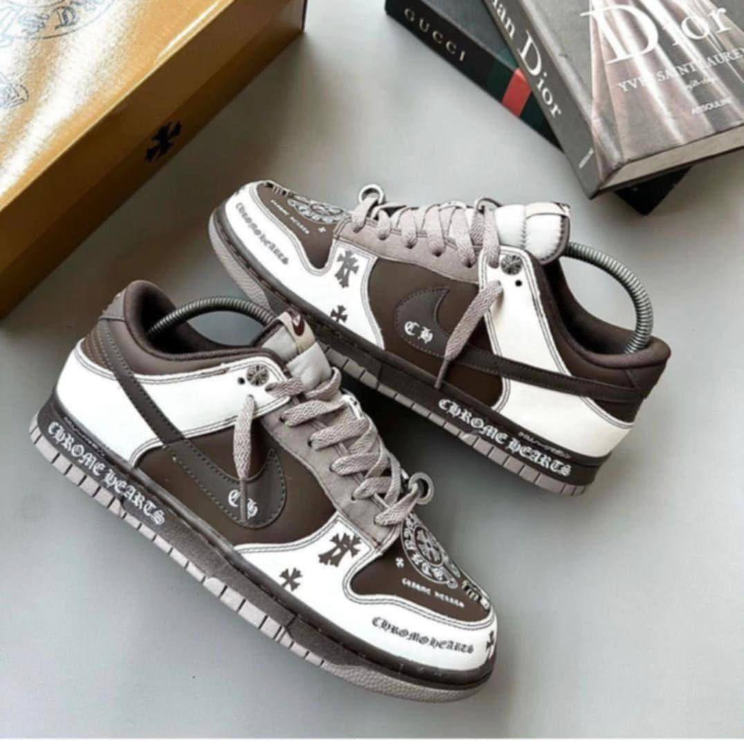 Nike Dunks SB X Chrome Hearts⛓️☦️
36-45 AVAILABLE🤩
240 dhs🗽
Zain242
♥️♥️♥️