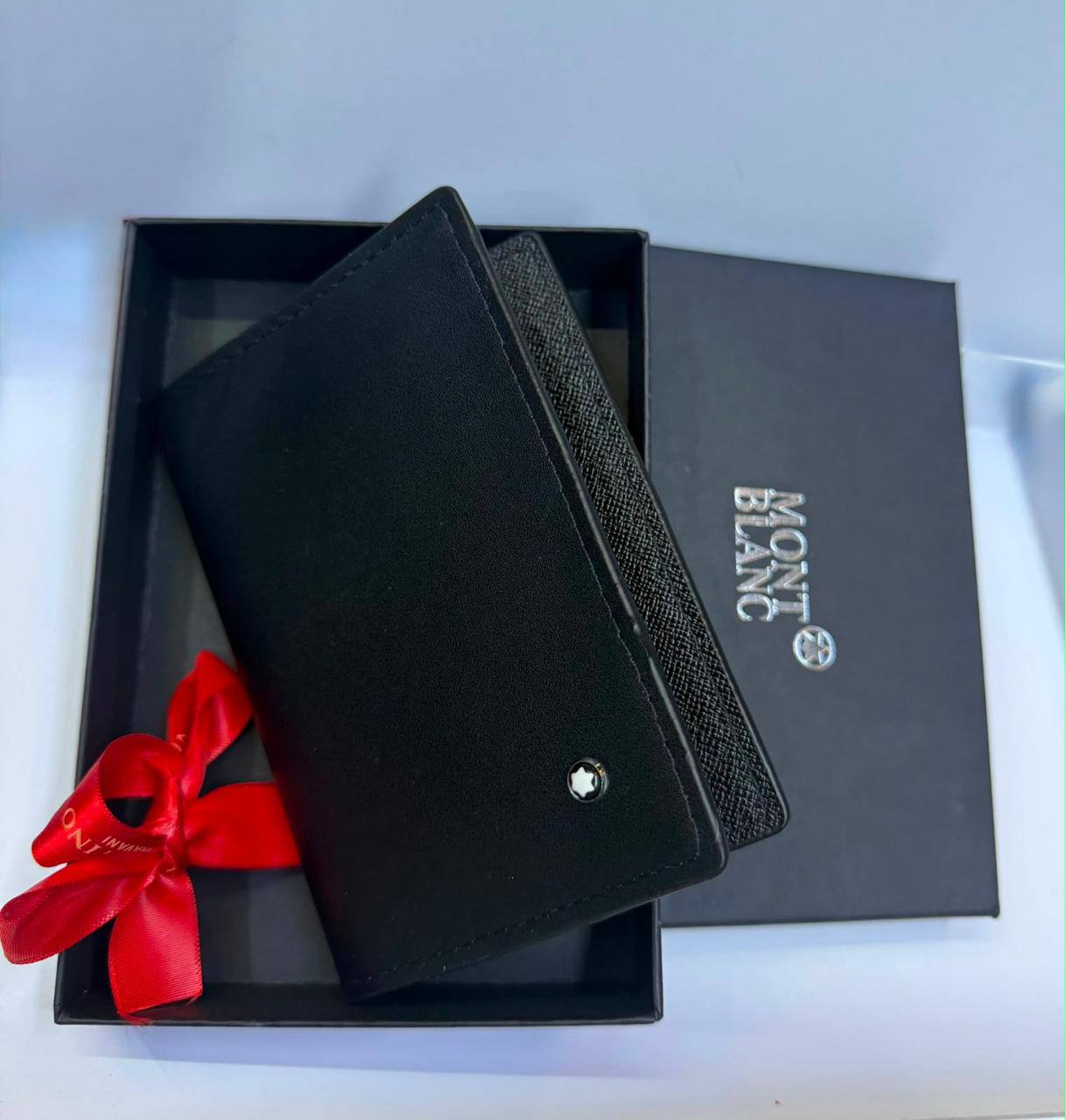 Passport holder
30 dhs✅
Zain93
♥️♥️♥️