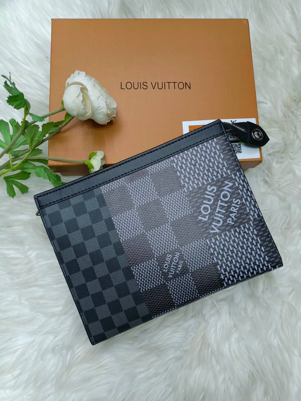 AVAILABLE
CLUTCH
WITH BOX 🎁
70 dhs🇦🇪🇦🇪🇦🇪
Zain169
♥️♥️♥️