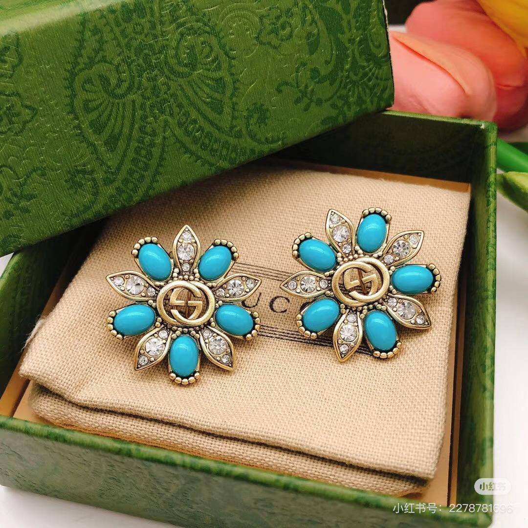 Gucci Earrings* 🌺
Master quality
45 dhs🪙💚 normal box 📦
Zain48
♥️♥️♥️