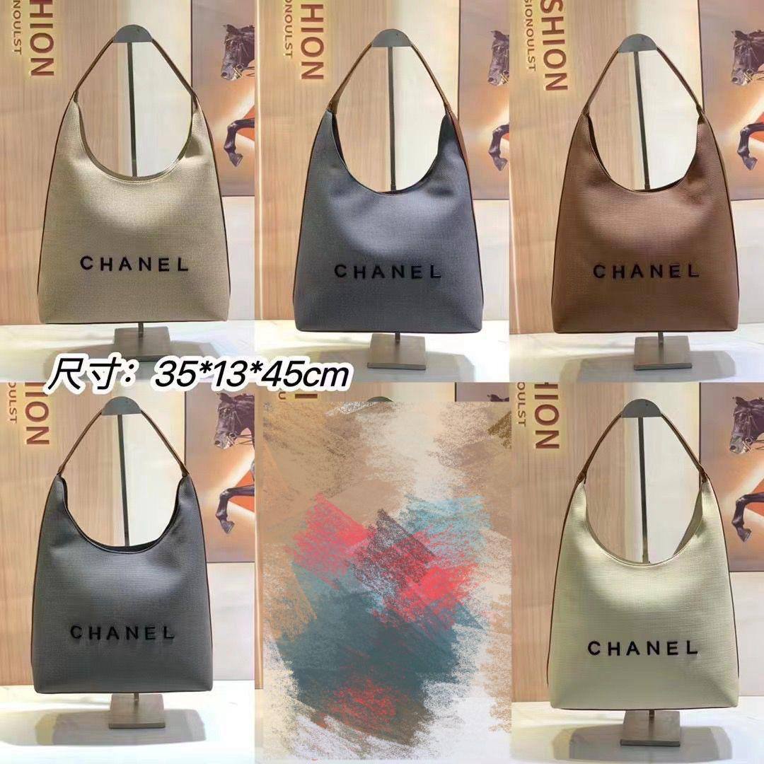 Chanel
115 dhs✅
Size 45 cm
Zain300
♥️♥️♥️