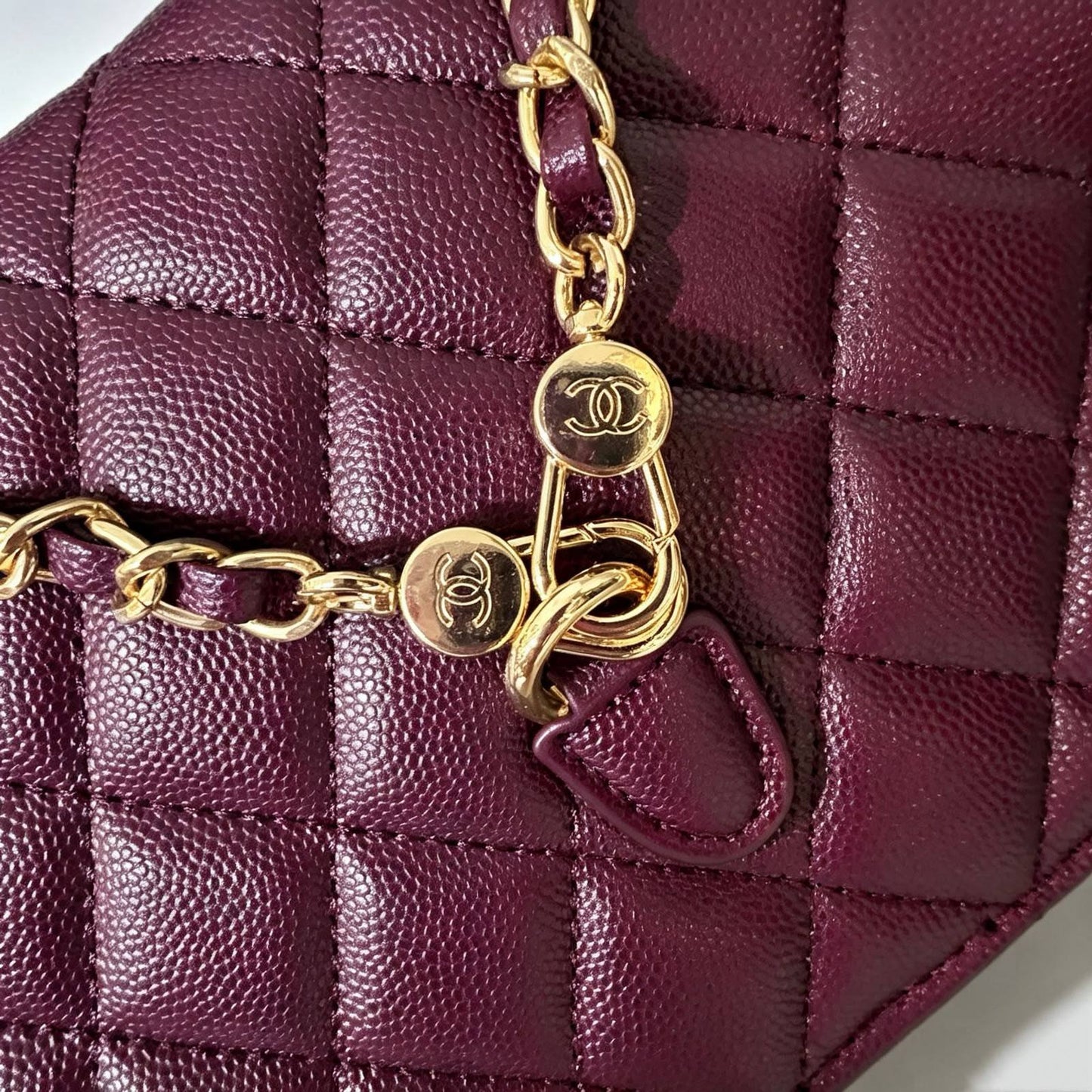 CHANEL
COPY ONE
WITH BOX
150 dhs🇦🇪🇦🇪
Zain295
♥️♥️♥️