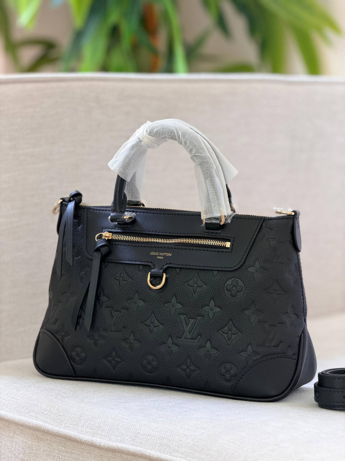 NEW COLLECTION
BRAND- LOUIS VUITTON
SUPER MASTER QUALITY
BOX WITH PAPER BAG
For Price 👇 WhatsApp✅
0568585901
0507557372
0552275751 Owner Zain 👌
Zain267
♥️♥️♥️