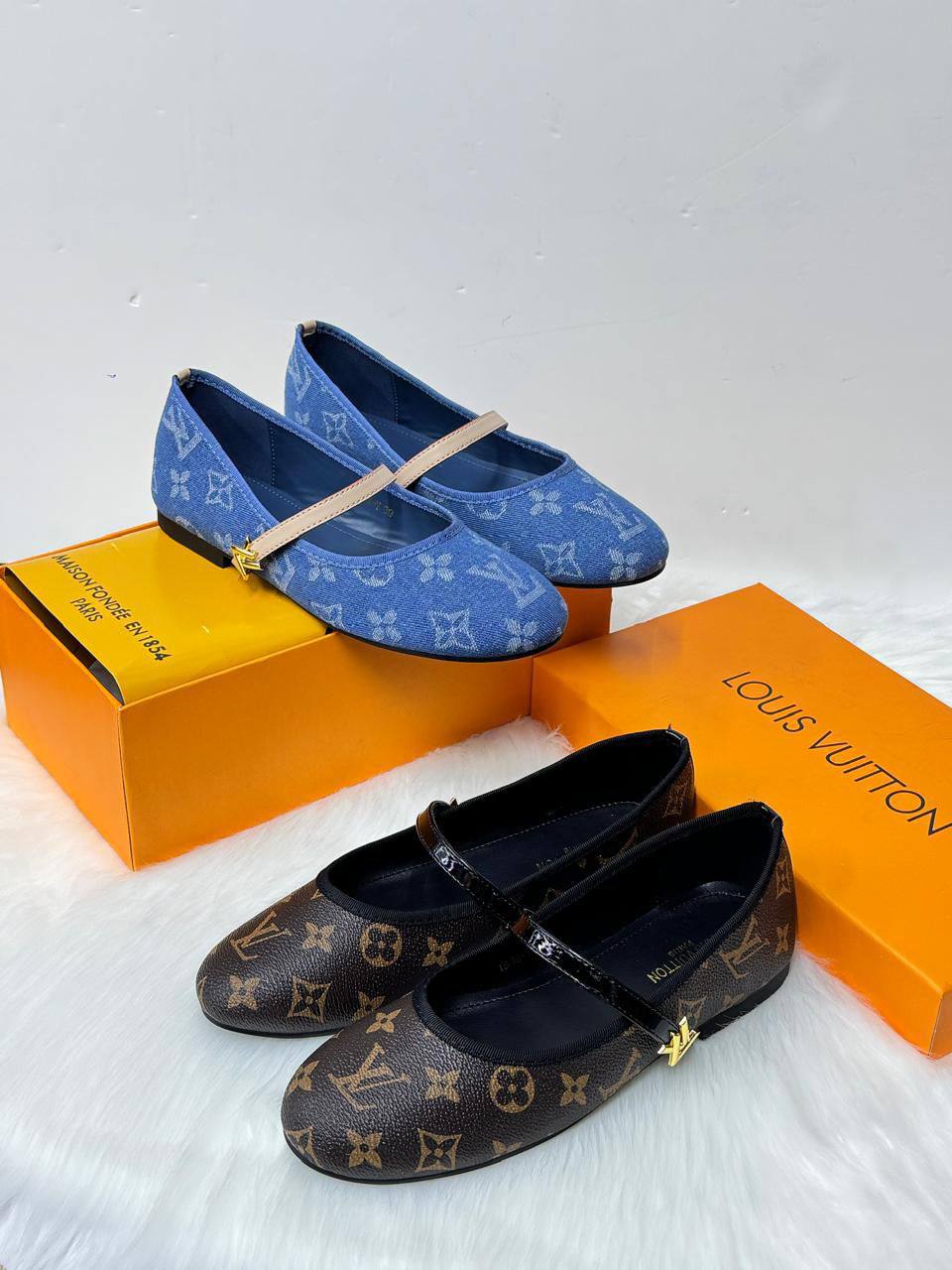 LV
𝗟𝗨𝗜𝗦 𝗩𝗨𝗜𝗧𝗧𝗢𝗡 𝗗𝗢𝗟𝗟 𝗦𝗛𝗢𝗘𝗦
💯high quality
Size 36-37-38-39-40-41
105 dhs🪙🌨️
Zain86
♥️♥️♥️