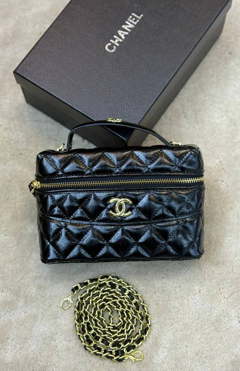 CHANEL
GOOD QUALITY
90 dhs🪙🌨️
WITH BOX 📦
Zain28
♥️♥️♥️
