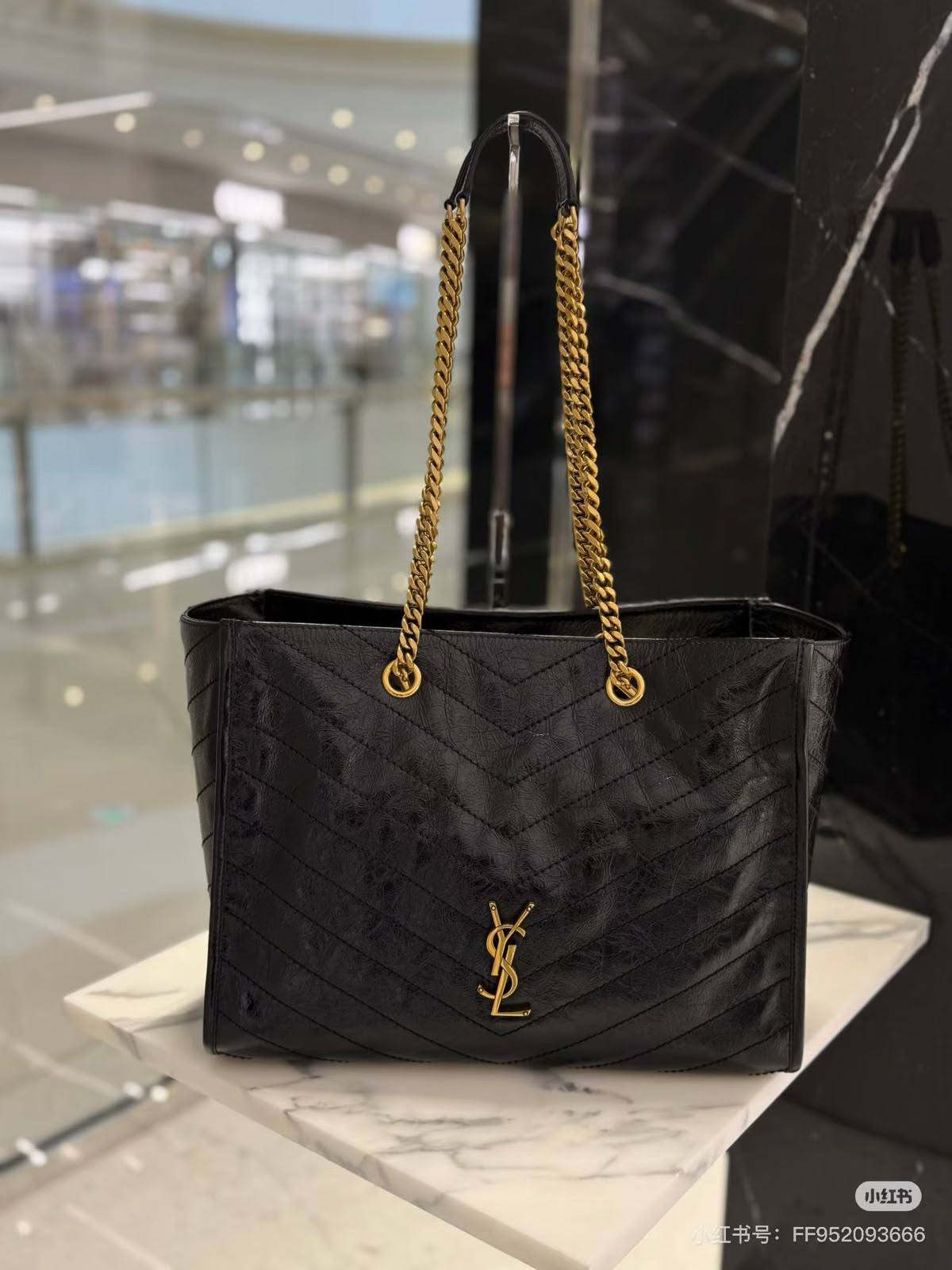 Ysl
330 dhs🇦🇪🇦🇪
Zain153
♥️♥️♥️