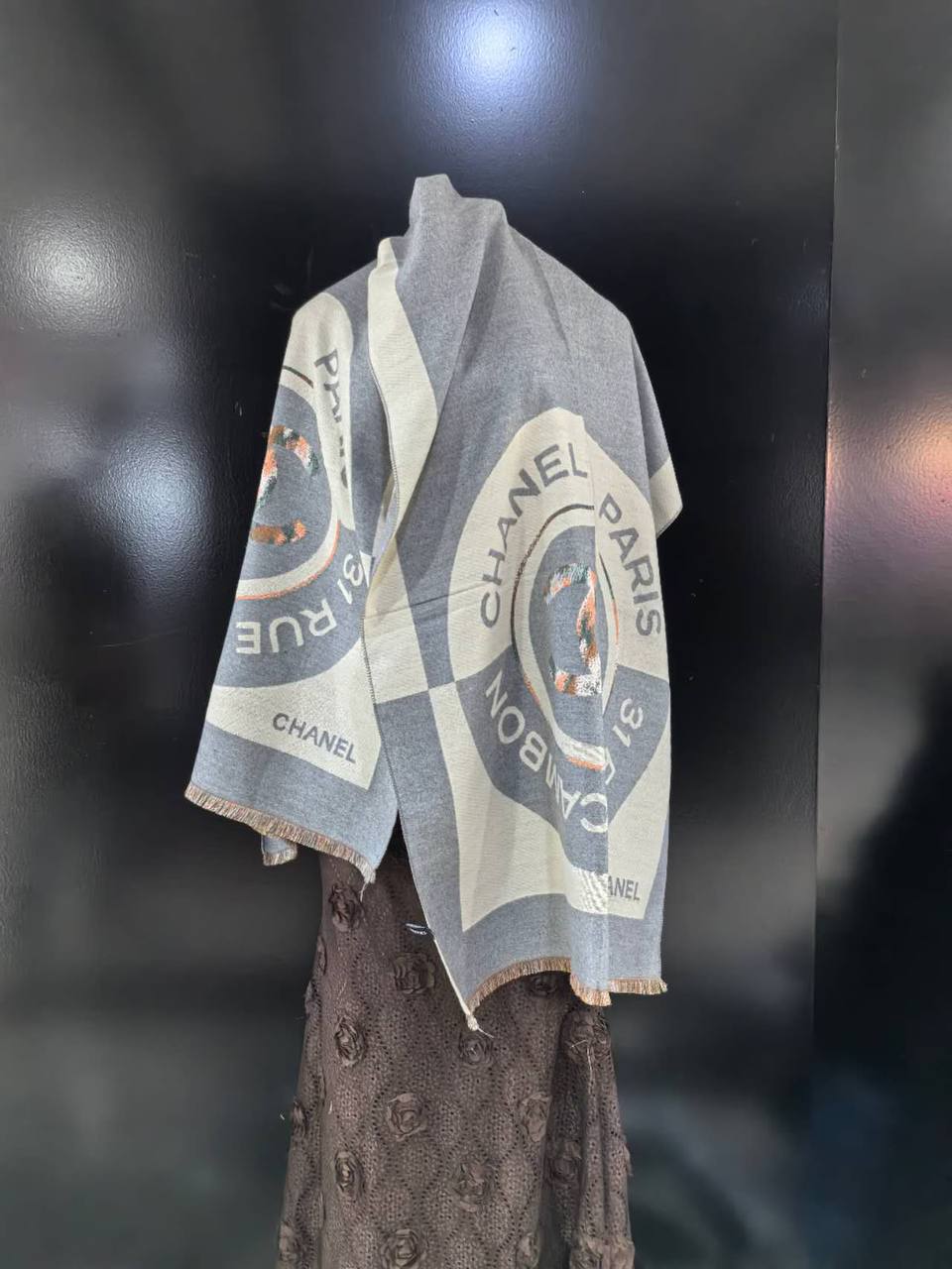 Scarf
Good quality
50DHS🇦🇪🇦🇪🇦🇪
Zain295
♥️♥️♥️