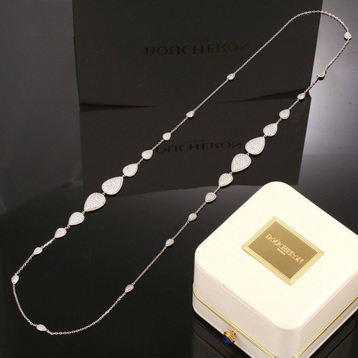 BOUCHRON NECKLACE
LONG💫✨
150 dhs🇦🇪🇦🇪
WITH BOX AND PAPER BAG🛍️🎁
Zain89
♥️♥️♥️