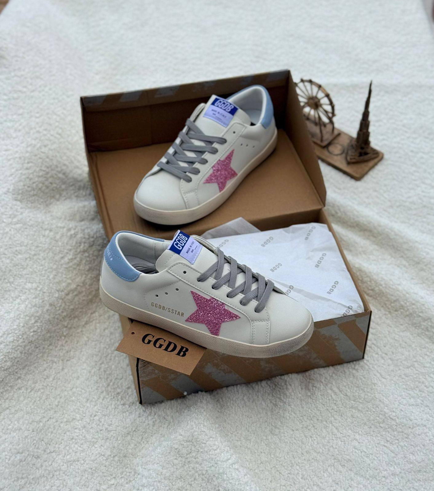 New. Golden goose
🧨 Size . 36 to 41
130 dhs🌺
Zain80
♥️♥️♥️