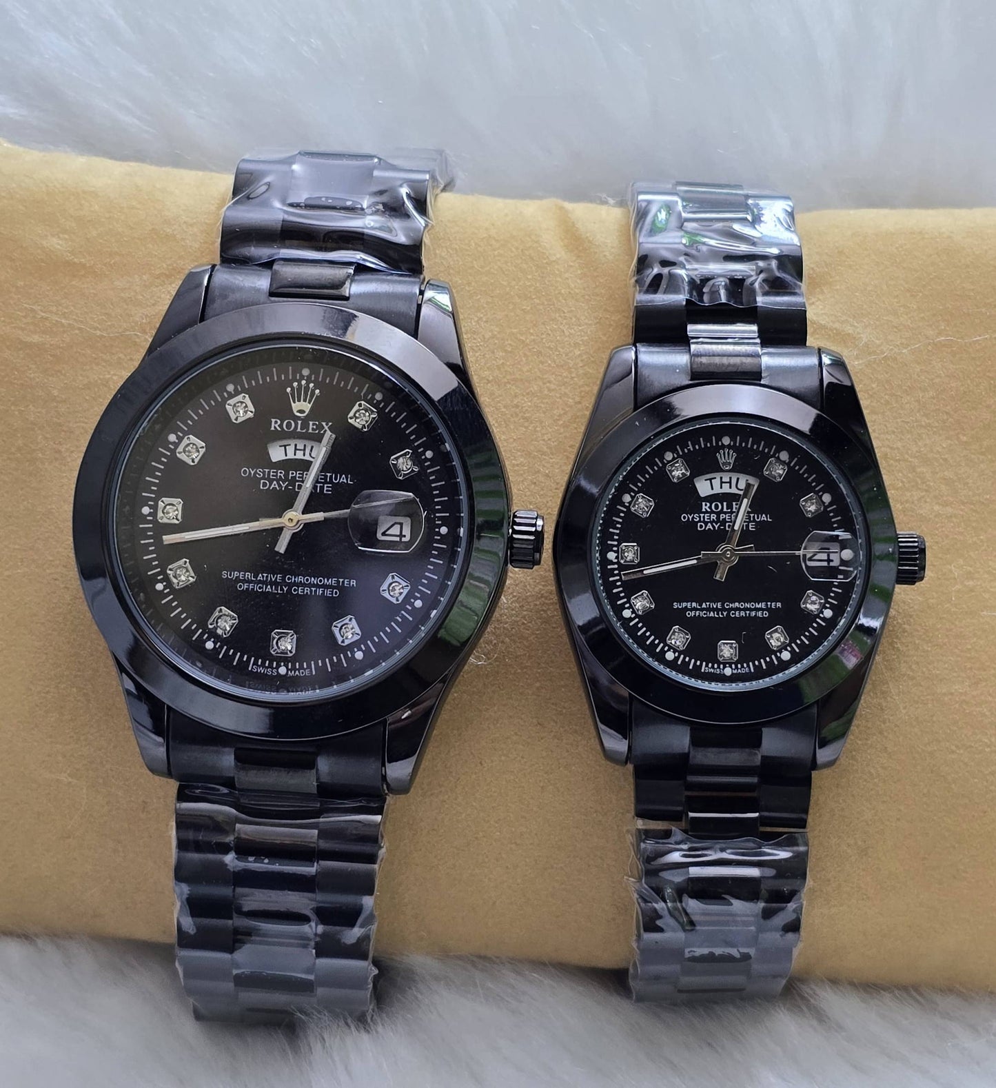 Rolex couple set
105 dhs❣️
*Battery*
Zain29
♥️♥️♥️