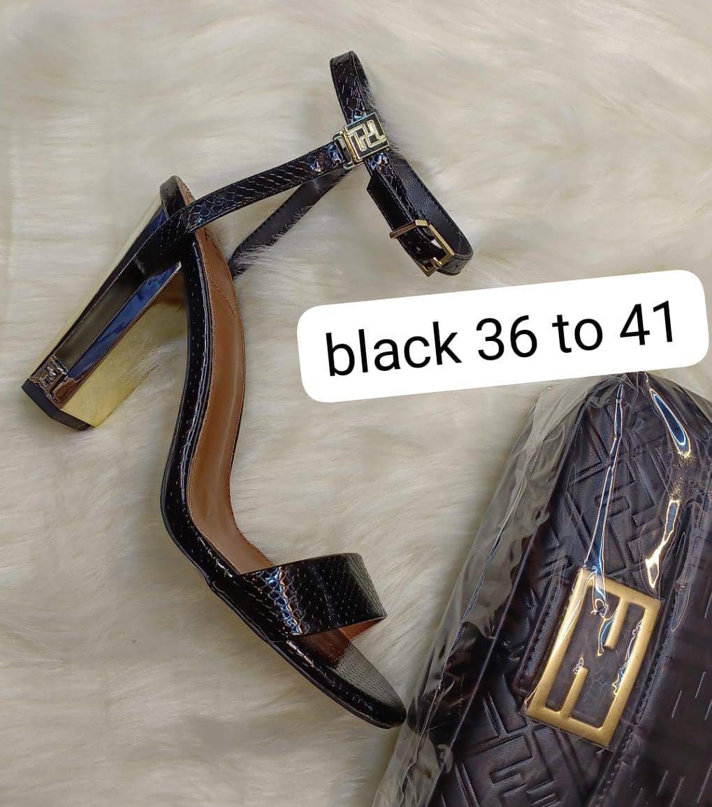 Fendi
size 36 to 41
120 dhs🪙🌨️
Zain146
♥️♥️♥️