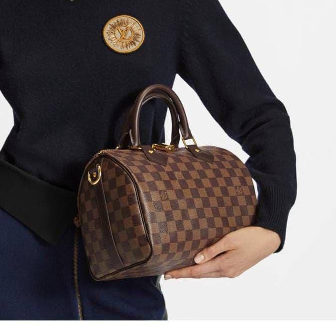 LV Master
Available now💕💕
25cm🥰 320 dhs❣️
30cm🥰 330 dhs❣️
Zain228
♥️♥️♥️