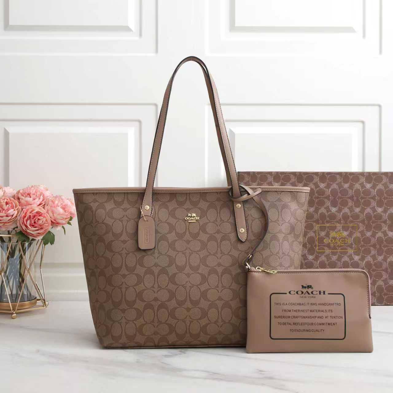 Coach
With Box
🎁🎁🎁
95 dhs❣️
Zain250
♥️♥️♥️