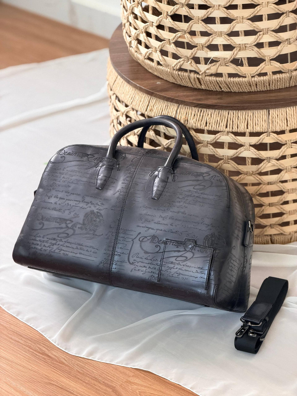 NEW COLLECTION
BRAND- BERLUTI
DUFFLE BAG
SUPER MASTER QUALITY
WITH PAPER BAG
For Price 👇 WhatsApp✅
0568585901
0507557372
0552275751 Owner Zain 👌
Zain267
♥️♥️♥️