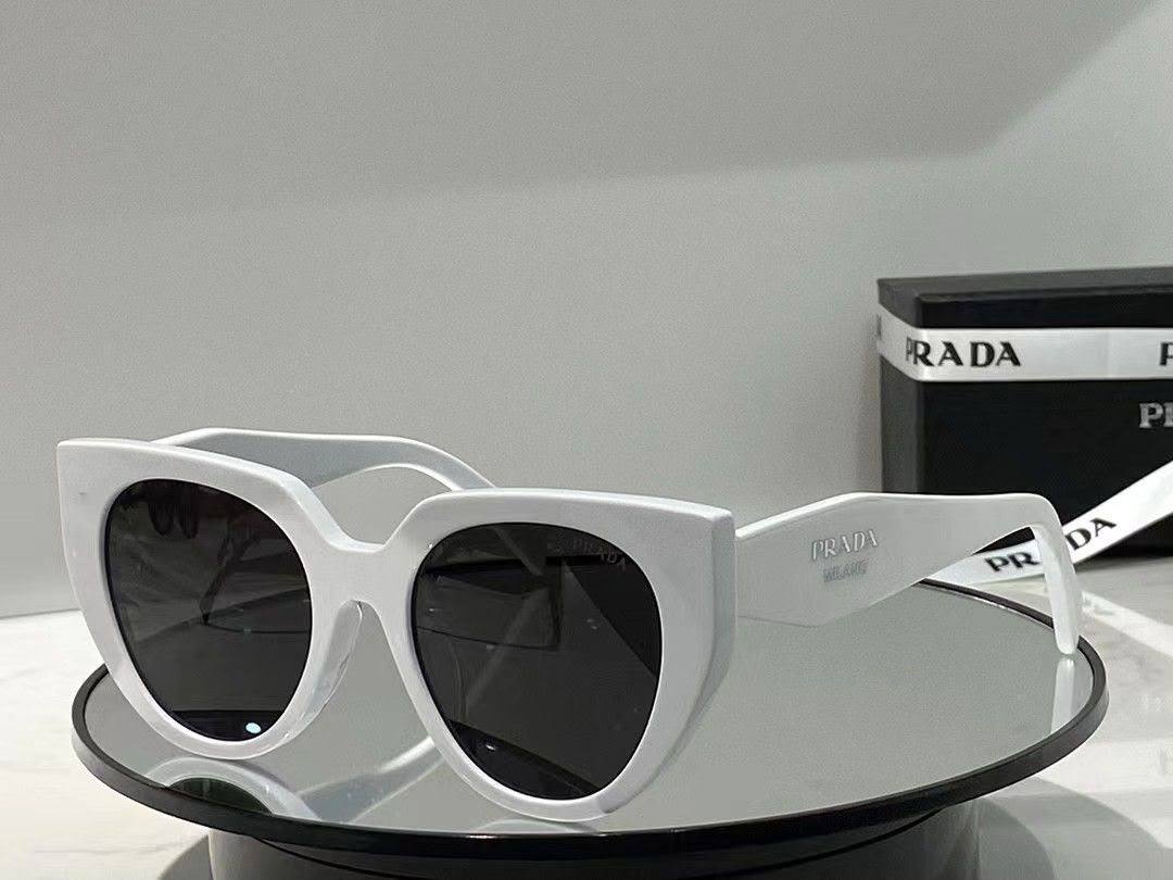 SUNGLASSES WOMEN
*MASTER QUALITY*
260 dhs✅
Zain202
♥️♥️♥️
