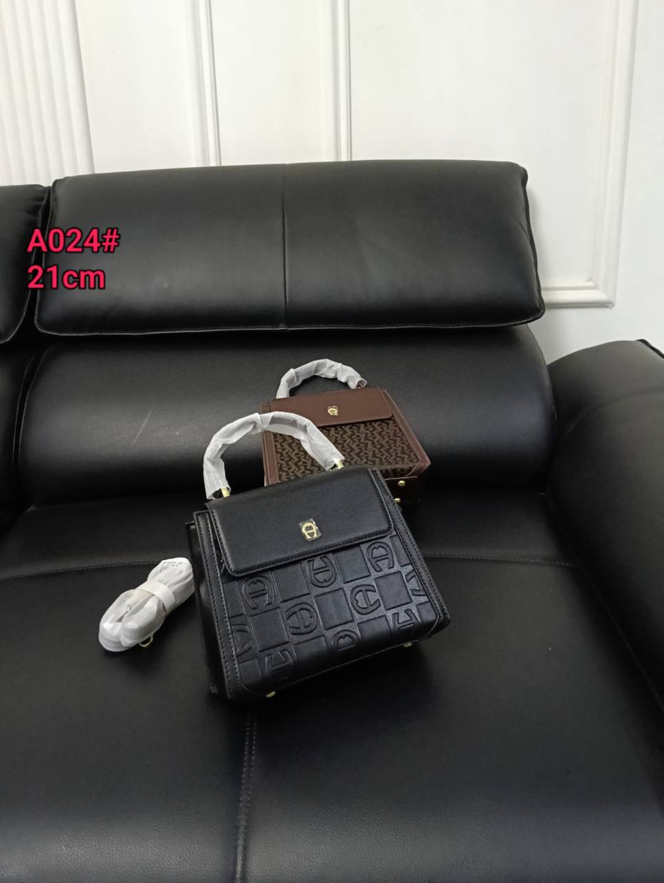Aigner
100 dhs 🇦🇪🇦🇪🇦🇪
High quality
Zain26
♥️♥️♥️