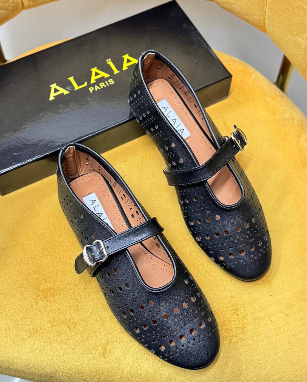 Alaia
New arrived
Size 36 to 41
105 dhs🪙🌨️
Zain21
♥️♥️♥️