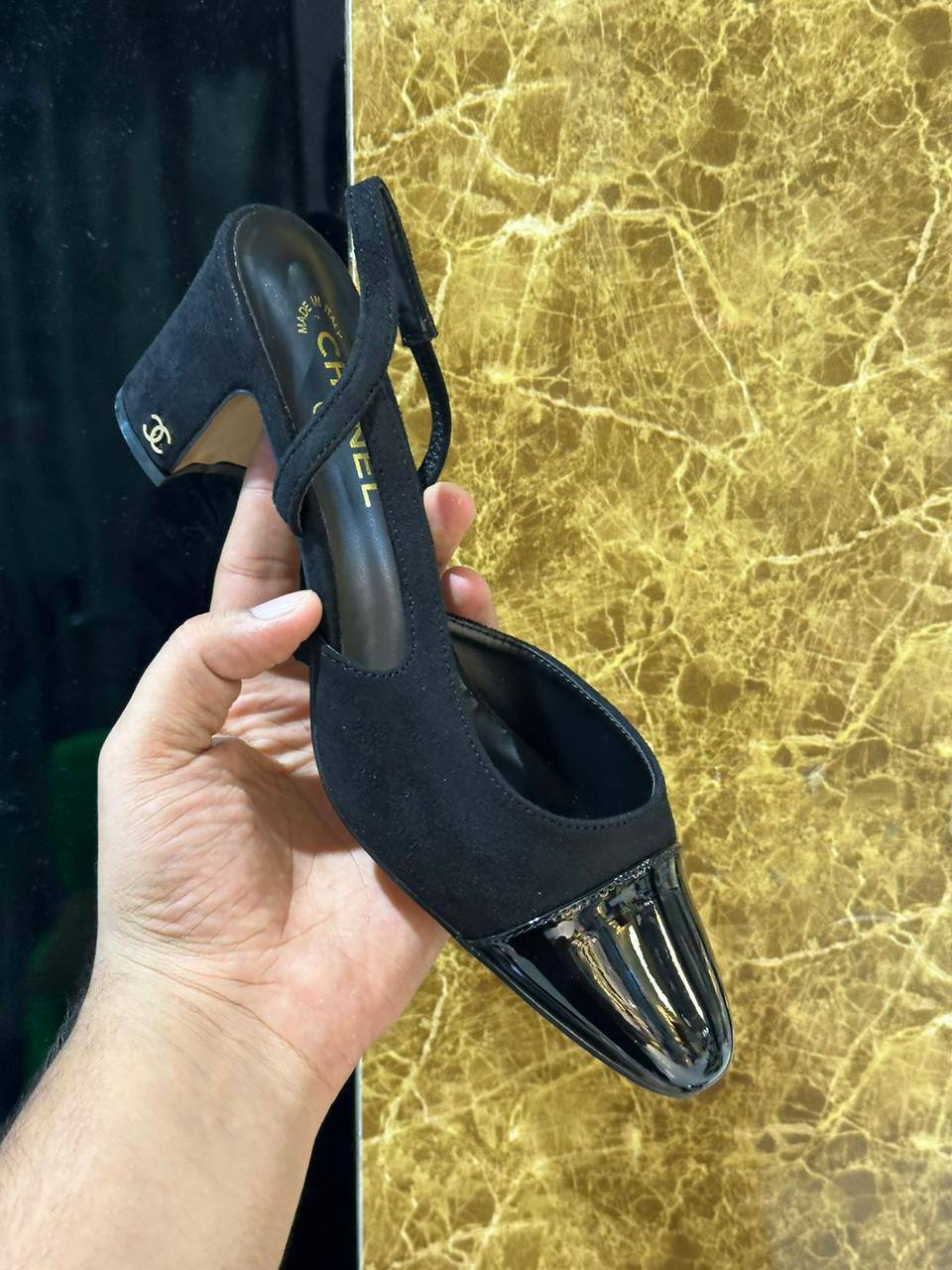 Chanel
size 36 to 41
110 dhs🪙💕
Zain146
♥️♥️♥️
