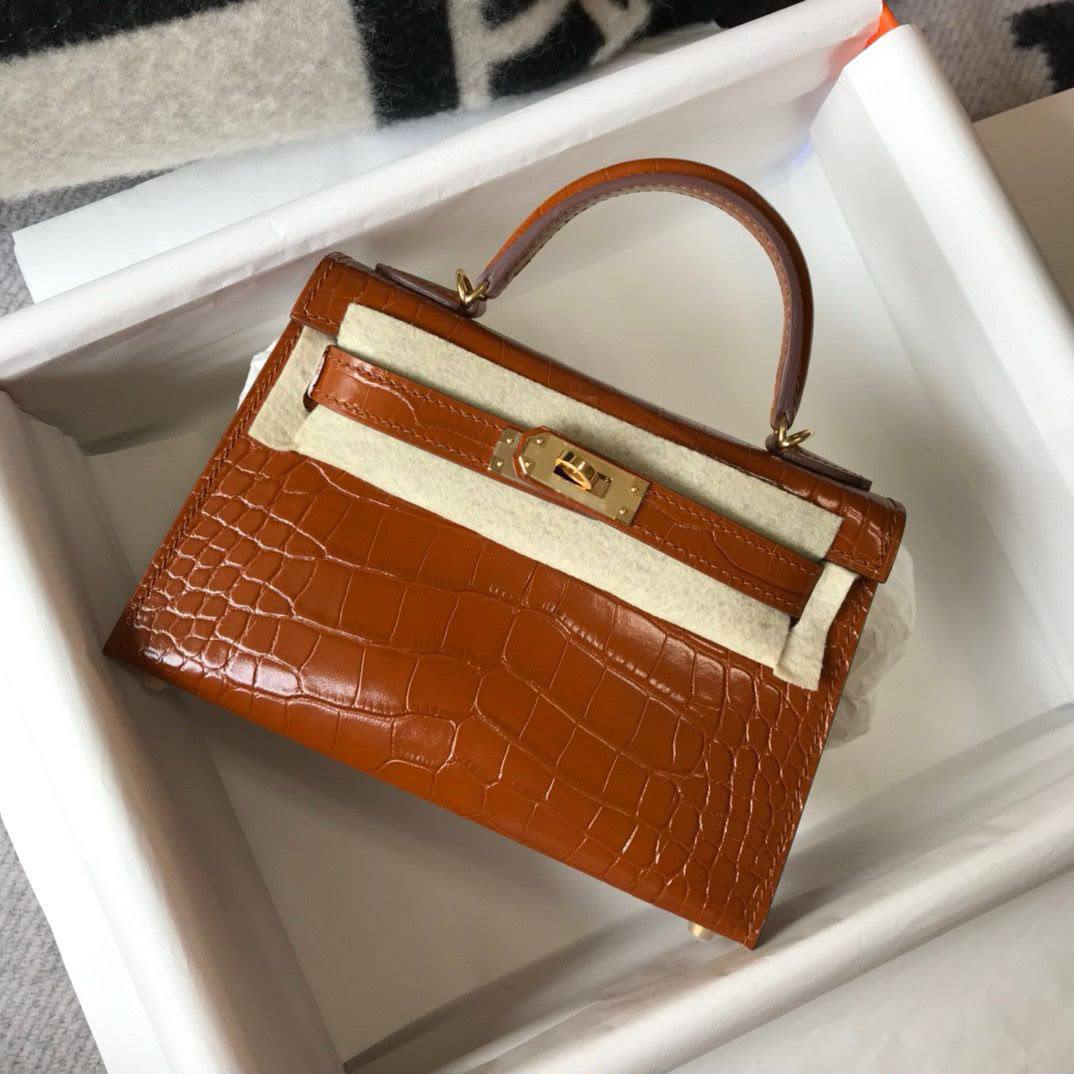 Hermes
340 dhs🇦🇪🇦🇪
Zain153
♥️♥️♥️