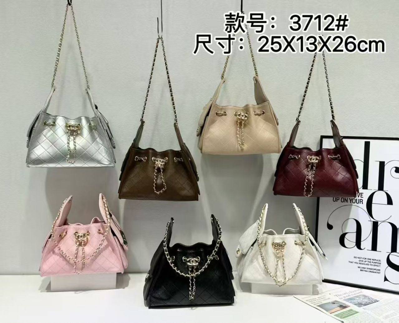 CHANEL
110 dhs💓
Good Quality
Zain90
♥️♥️♥️