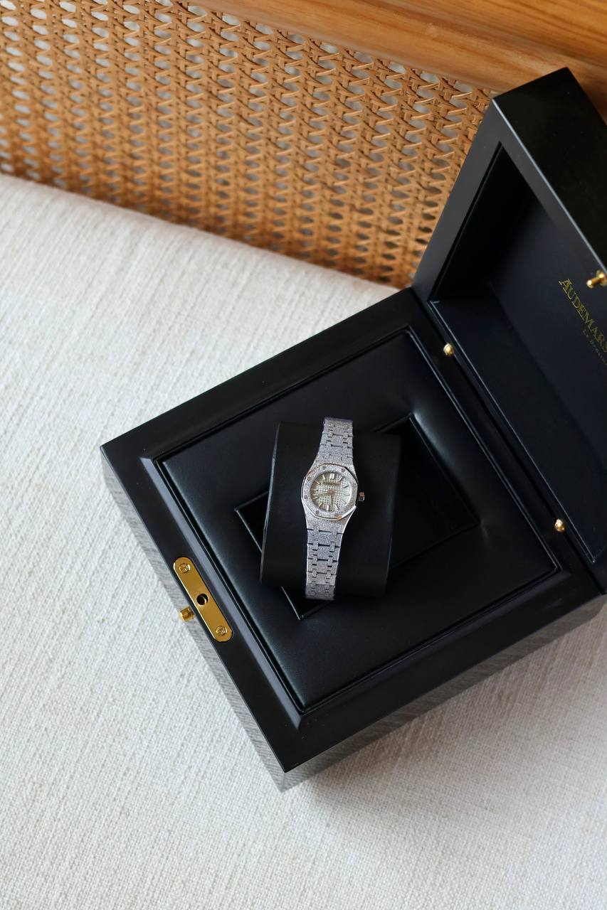 AP
Royal Oak Mini
23mm
Quartz 🔋
vip 🎩
For Price 👇 WhatsApp✅
0568585901
0507557372
0552275751 Owner Zain 👌
Zain326
♥️♥️♥️